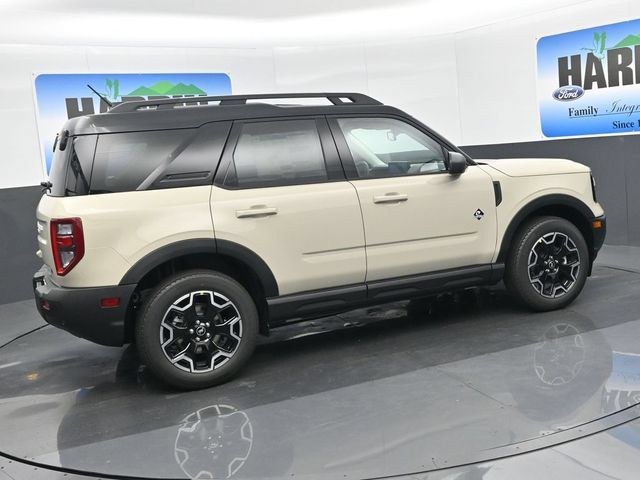 Used 2025 Ford Bronco Sport Outer Banks AWD/4WD image 6