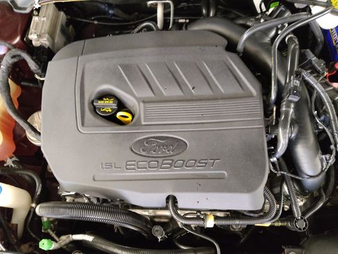 Used 2017 Ford Fusion SE w/ Fusion SE Technology Package image 30