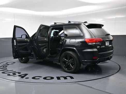 Used 2014 Jeep Grand Cherokee Altitude image 36