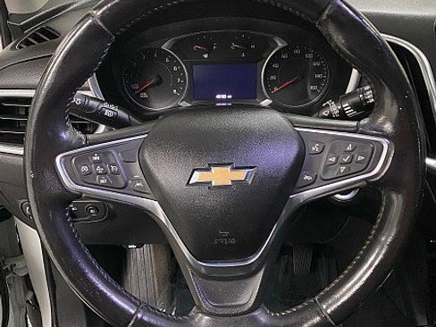 Used 2020 Chevrolet Equinox LT image 9