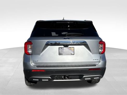 Certified 2023 Ford Explorer XLT w/ Equipment Group 202A image 7