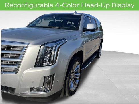 Certified 2020 Cadillac Escalade ESV Premium Luxury w/ LPO, Radiant Package AWD/4WD image 11