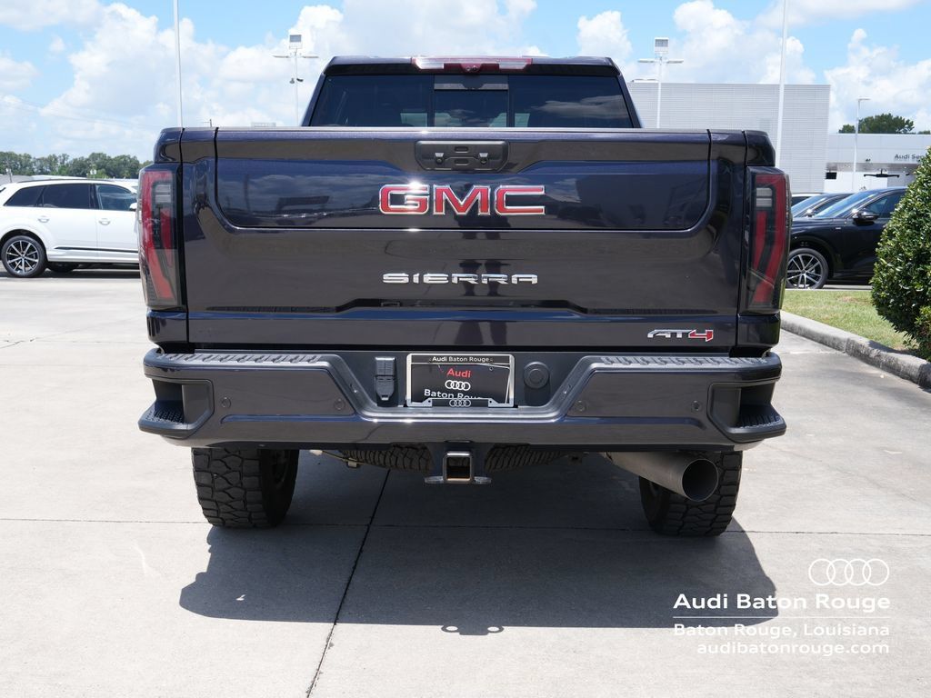 Used 2024 GMC Sierra 2500 AT4 w/ AT4 Premium Plus Package AWD/4WD image 4