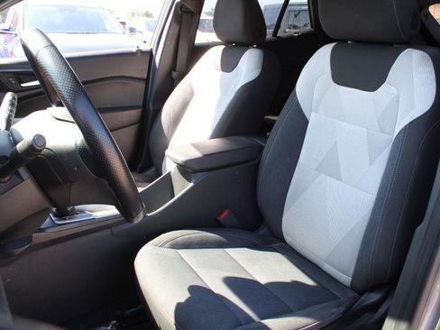 Used 2024 Chevrolet Trax RS w/ Driver Confidence Package FWD image 15