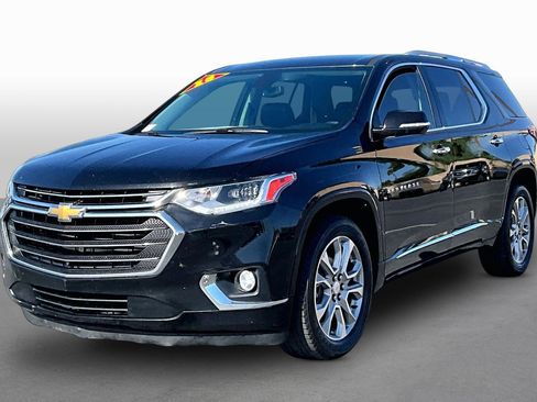 Used 2018 Chevrolet Traverse Premier FWD image 1