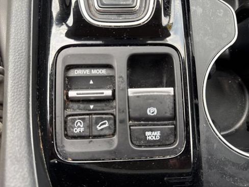Used 2023 Honda Pilot Touring image 46
