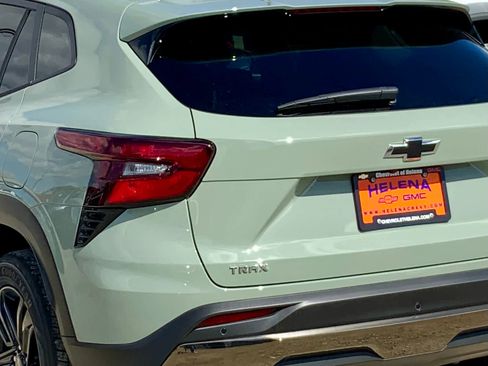 New 2026 Chevrolet Trax ACTIV FWD image 13