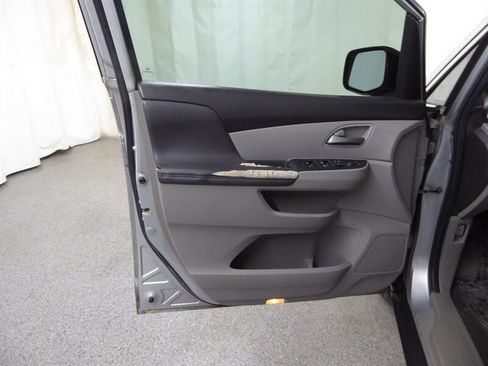 Used 2012 Honda Odyssey EX image 18