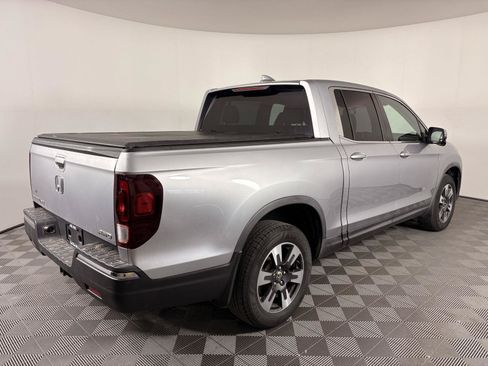 Used 2017 Honda Ridgeline RTL-T image 9