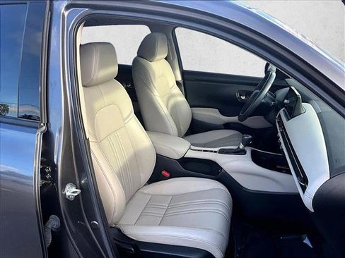 Used 2024 Honda HR-V EX-L image 9
