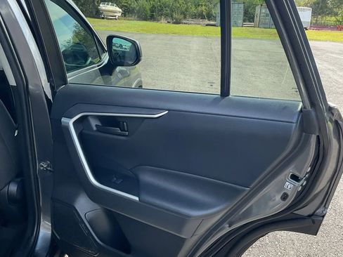Used 2019 Toyota RAV4 LE image 34