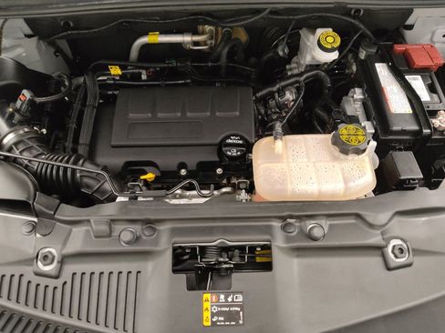 Used 2021 Buick Encore Preferred FWD image 30
