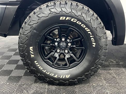 Used 2018 RAM 1500 Rebel w/ Luxury Group image 10