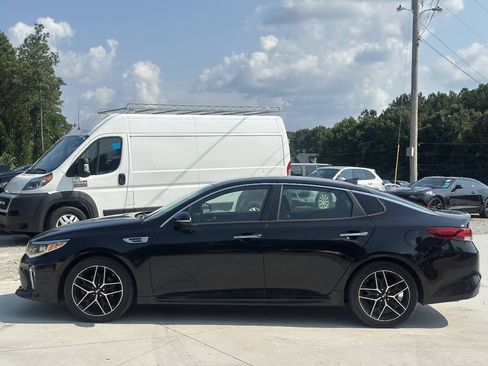 Used 2018 Kia Optima S FWD image 3