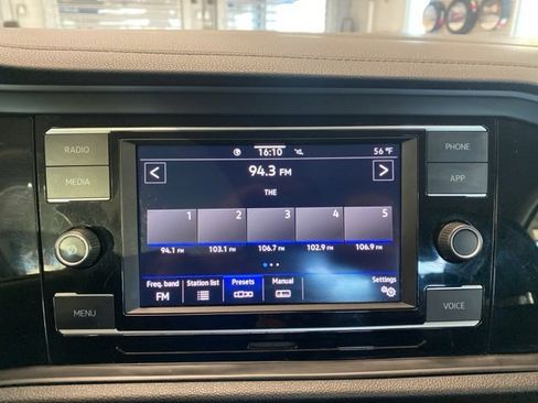 Used 2020 Volkswagen Jetta S image 16