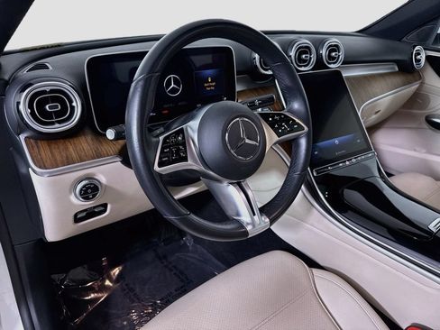 Used 2023 Mercedes-Benz C 300 Sedan image 9