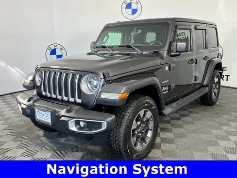 Used 2018 Jeep Wrangler Unlimited Sahara image 3