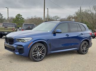 Used 2023 BMW X5 xDrive40i w/ M Sport Package video 1