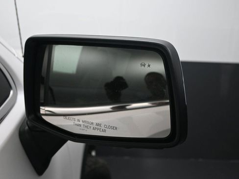 Used 2024 GMC Sierra 1500 Denali w/ Technology Package image 9