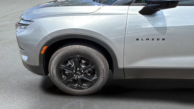 Used 2023 Chevrolet Blazer LT w/ Convenience Package FWD image 35