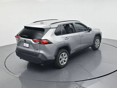 Used 2019 Toyota RAV4 LE w/ Carpet Mat Package FWD image 40