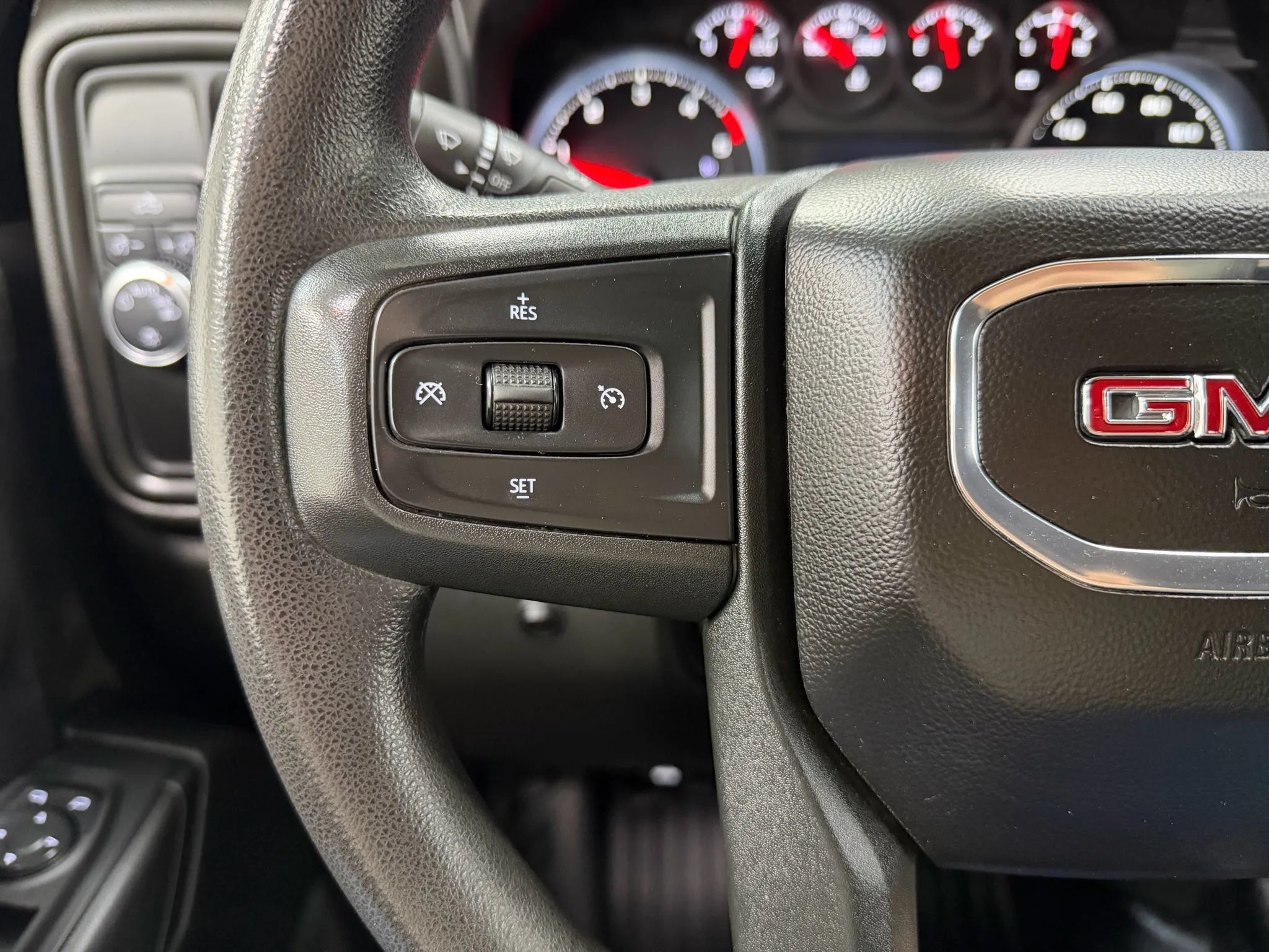 Used 2022 GMC Sierra 3500 Pro w/ Convenience Package RWD image 26