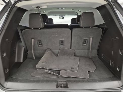 Used 2018 Chevrolet Traverse LT image 8