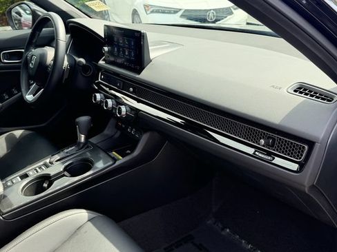 Certified 2024 Honda Civic Sport Touring image 18