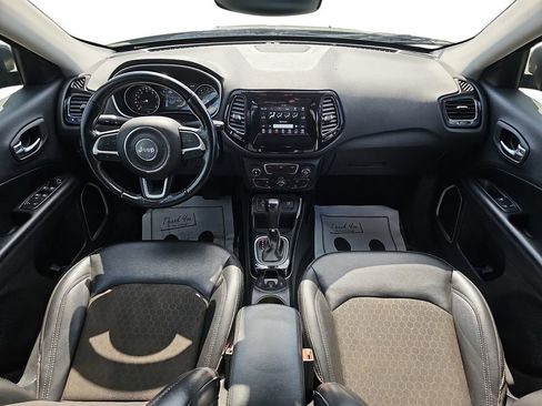 Used 2021 Jeep Compass Latitude FWD image 13