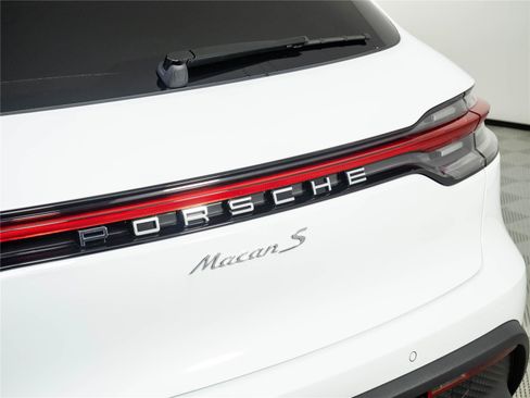New 2026 Porsche Macan S AWD/4WD image 38