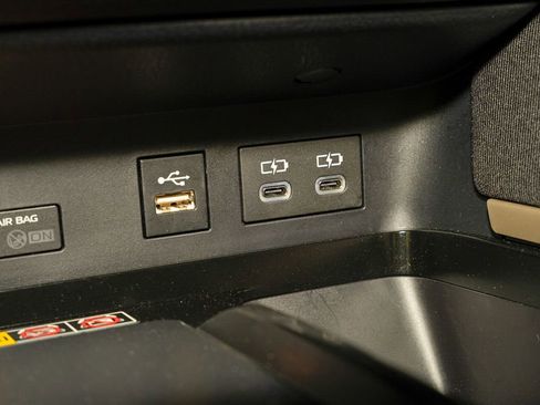 Used 2025 Toyota Camry LE w/ Convenience Package FWD image 14