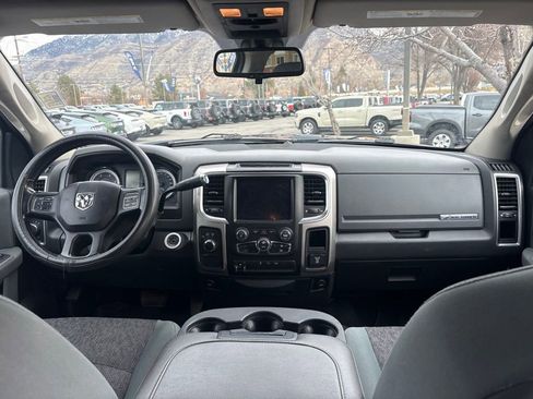 Used 2018 RAM 3500 Big Horn image 22