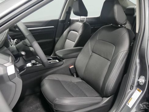 New 2025 Nissan Altima 2.5 SL FWD image 10