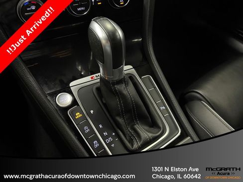 Used 2019 Volkswagen Golf R 4-Door AWD/4WD image 27