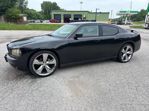 Used 2008 Dodge Charger SE RWD image 1