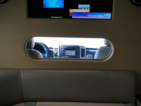 Used 2015 Mercedes-Benz Sprinter 2500 image 79