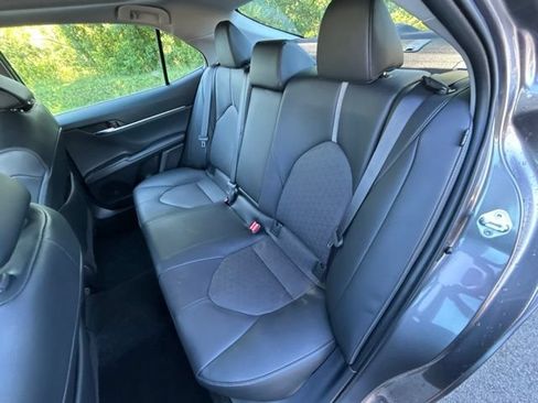 Used 2022 Toyota Camry XSE FWD image 28