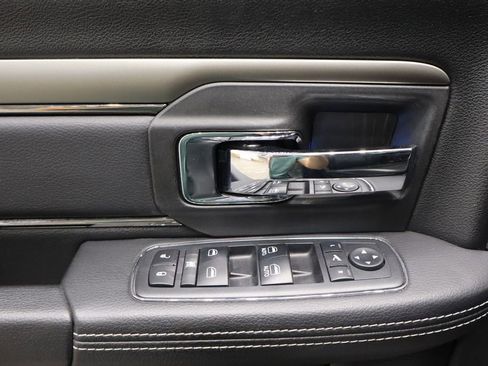 Used 2018 RAM 2500 Laramie w/ Sport Appearance Group image 19