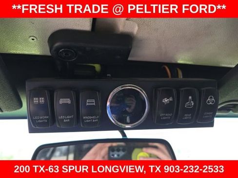 Used 2017 Jeep Wrangler Unlimited Sahara w/ Connectivity Group image 17