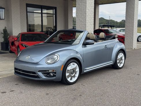 Used 2019 Volkswagen Beetle 2.0T Final Edition SEL image 8