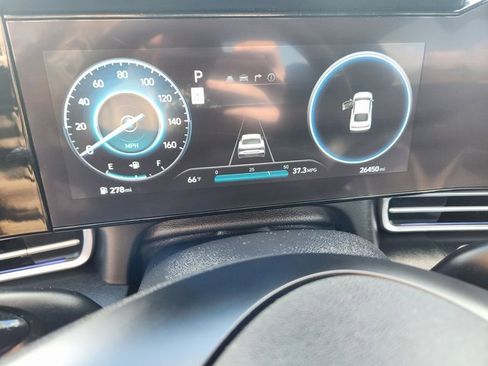 Used 2024 Hyundai Elantra Limited image 20