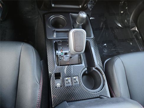 Used 2024 Toyota 4Runner TRD Off-Road Premium w/ Off Road Premium Plus Package AWD/4WD image 22