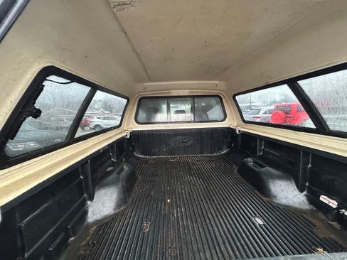 Used 2011 Ford F250 Lariat w/ Lariat Interior Pkg image 5