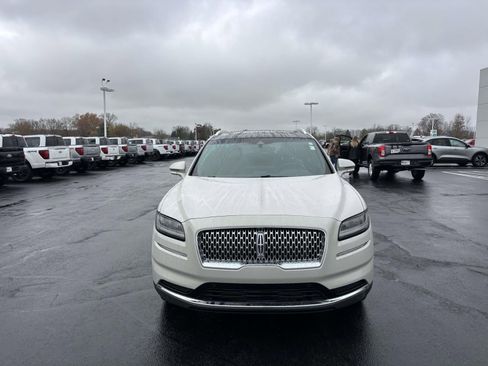 Used 2021 Lincoln Nautilus Reserve image 2