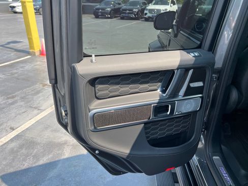 Used 2025 Mercedes-Benz G 63 AMG 4MATIC image 17