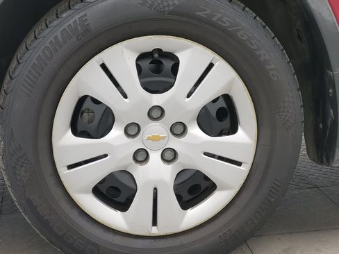 Used 2015 Chevrolet Trax LS FWD image 31
