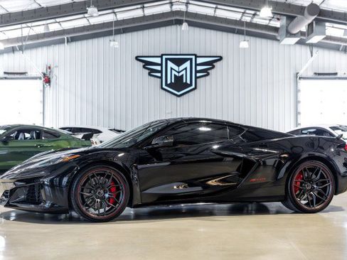 Used 2023 Chevrolet Corvette Z06 w/ Engine Appearance Package RWD image 1