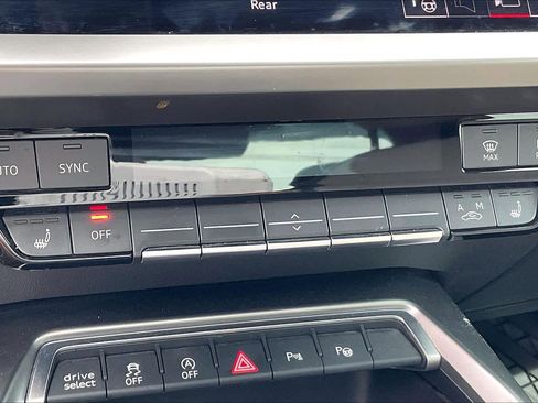 Used 2022 Audi A3 2.0T Premium image 30