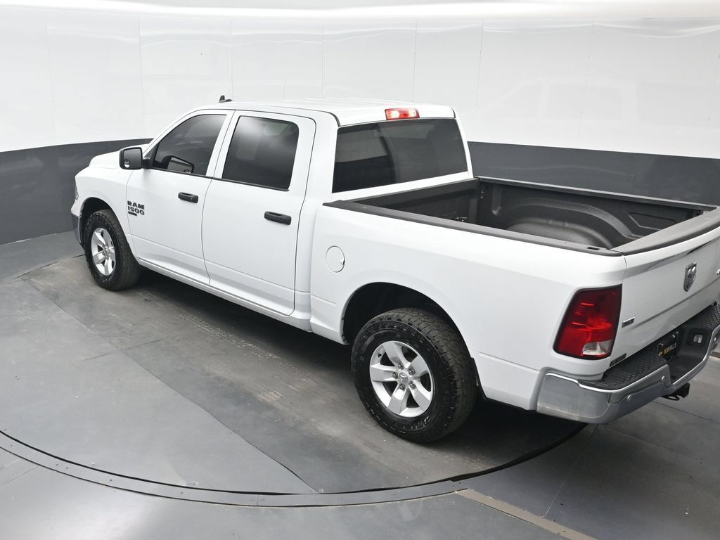 Used 2022 RAM 1500 Classic SLT w/ Electronics Group AWD/4WD image 19