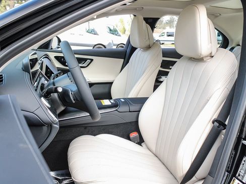 New 2026 Mercedes-Benz E 350 4MATIC Sedan image 17